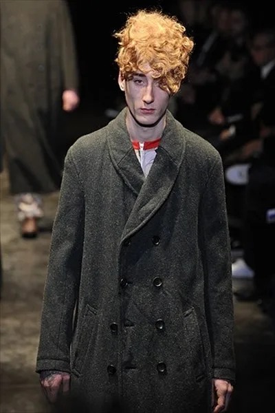 コムデギャルソンオムプリュス 2011秋冬 LOOK 23