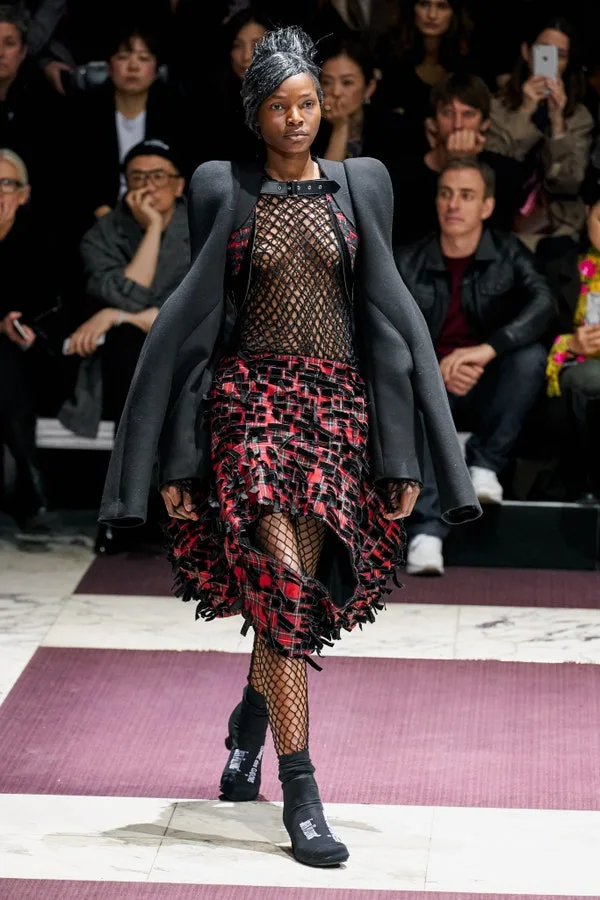 コムデギャルソン 2019秋冬 LOOK 15