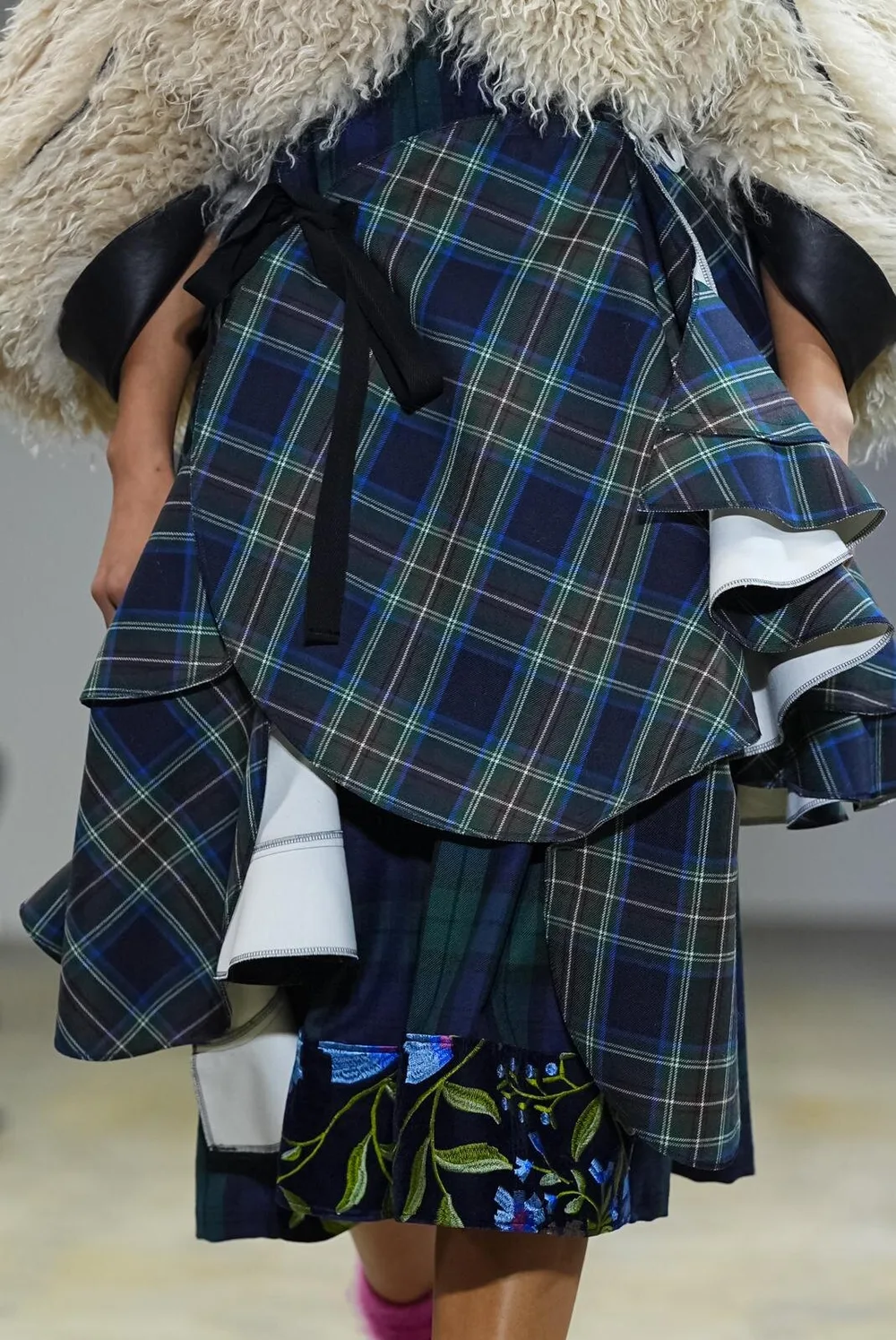 タオ 2026年秋冬 LOOK 32 / VIEW 3