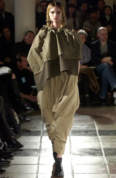 コムデギャルソン 2003秋冬 LOOK 39