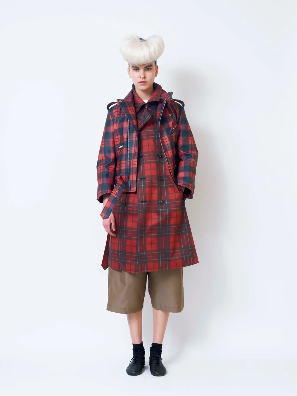 COMME des GARÇONS COMME des GARÇONS 2016年秋冬コレクション LOOK 1