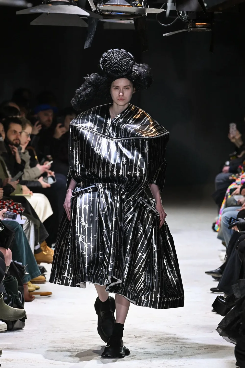 コムデギャルソン 2024年秋冬 LOOK 14