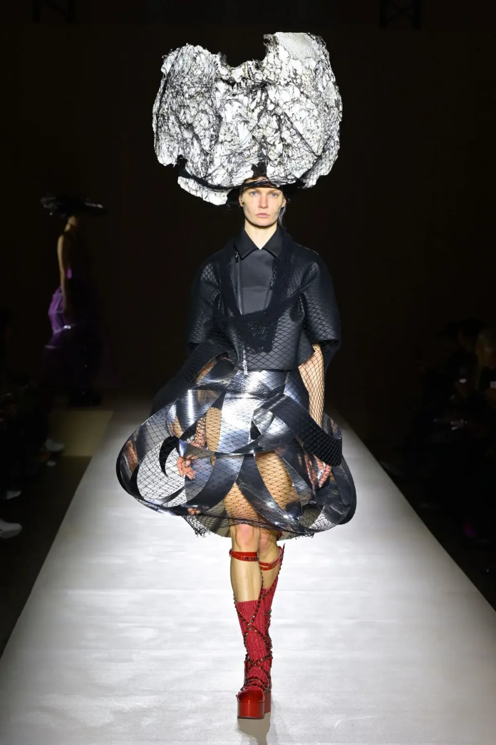 ノワールケイニノミヤ 2023年秋冬 LOOK 24