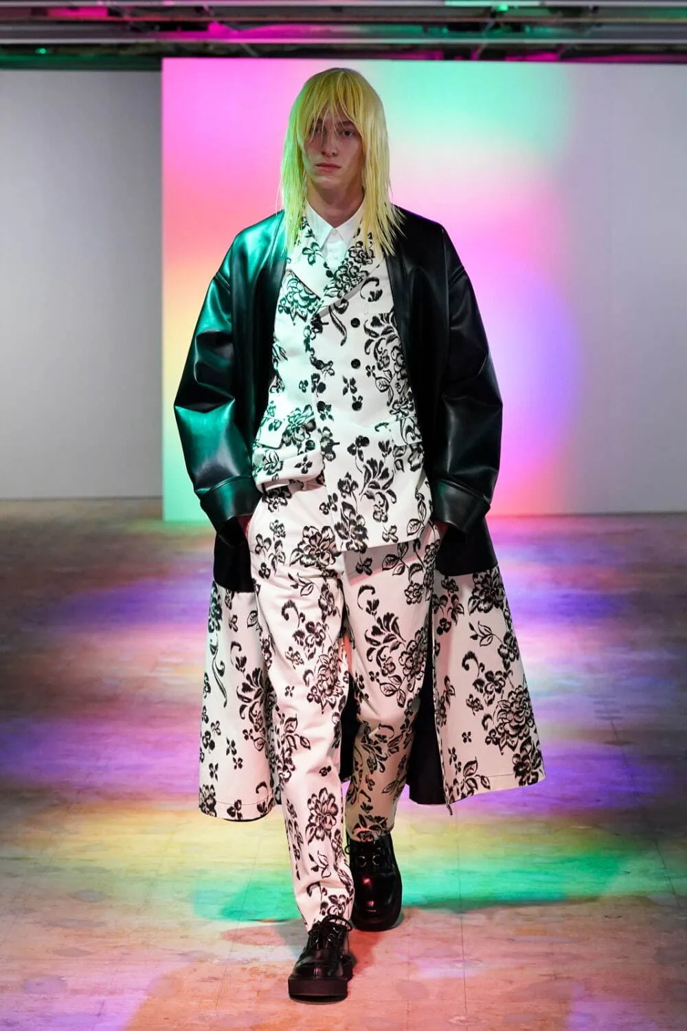 コムデギャルソンオムプリュス 2022年春夏 LOOK 24