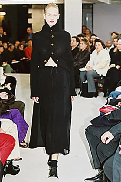 コムデギャルソン 2002秋冬 LOOK 19