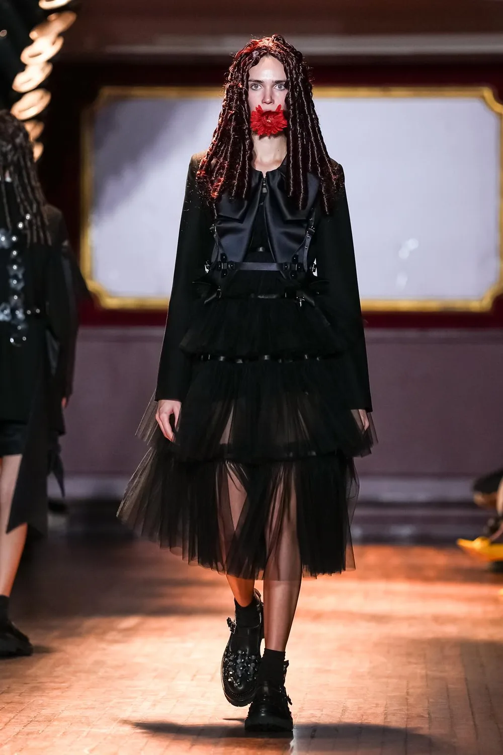 ノワールケイニノミヤ 2027年春夏 LOOK 6