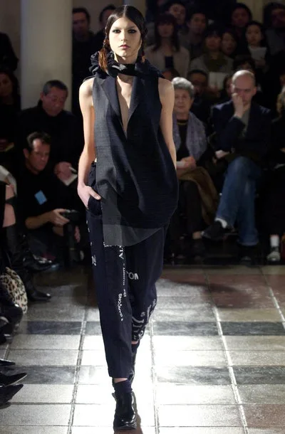 コムデギャルソン 2003秋冬 LOOK 12
