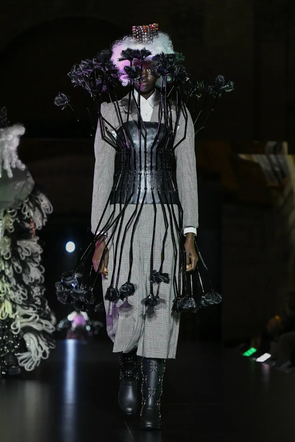 ノワールケイニノミヤ 2023年春夏 LOOK 4