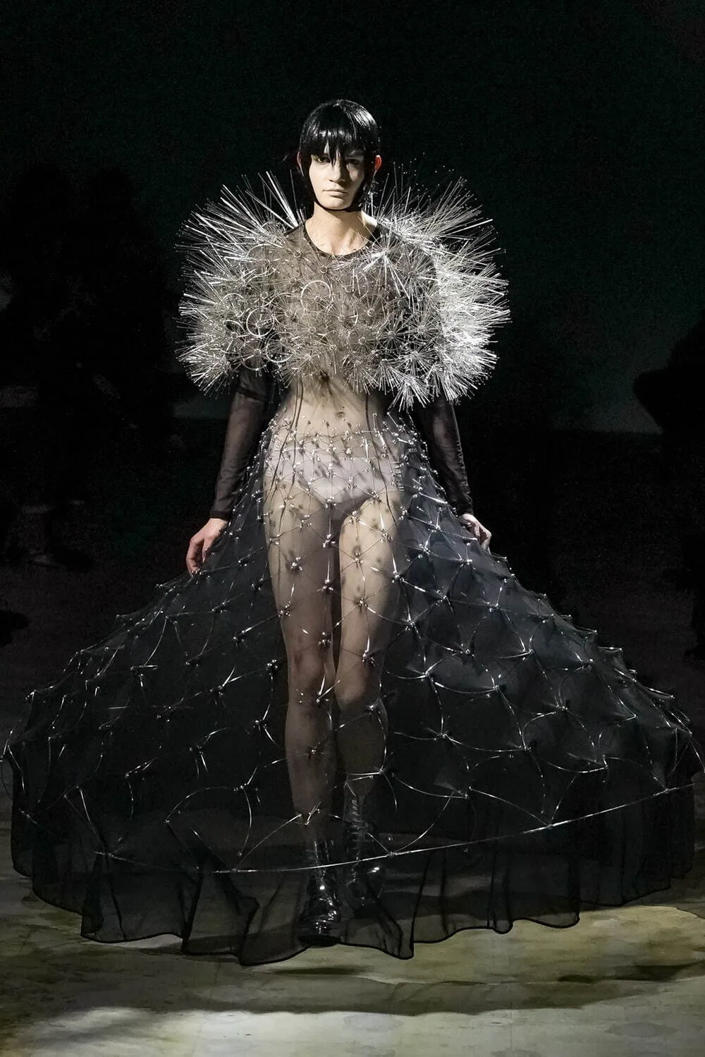 noir kei ninomiya 2021年秋冬コレクション LOOK 1