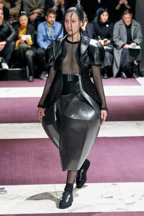 コムデギャルソン 2019秋冬 LOOK 8