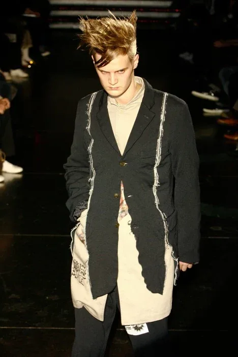 コムデギャルソンオムプリュス 2008秋冬 LOOK 39 / VIEW 2
