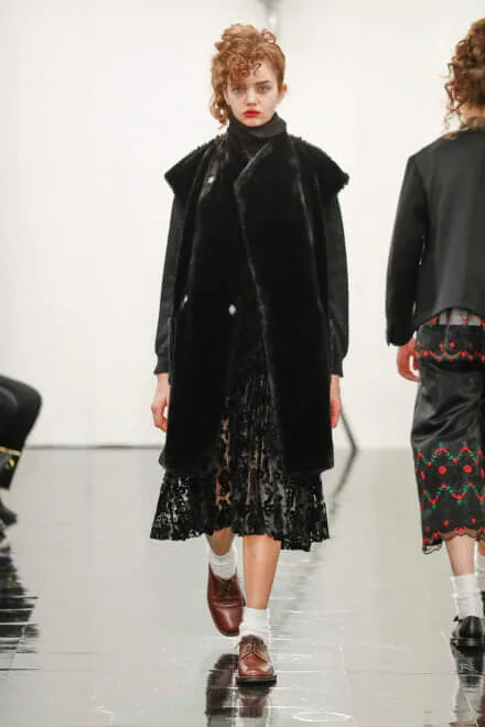 トリココムデギャルソン 2018秋冬 LOOK 18