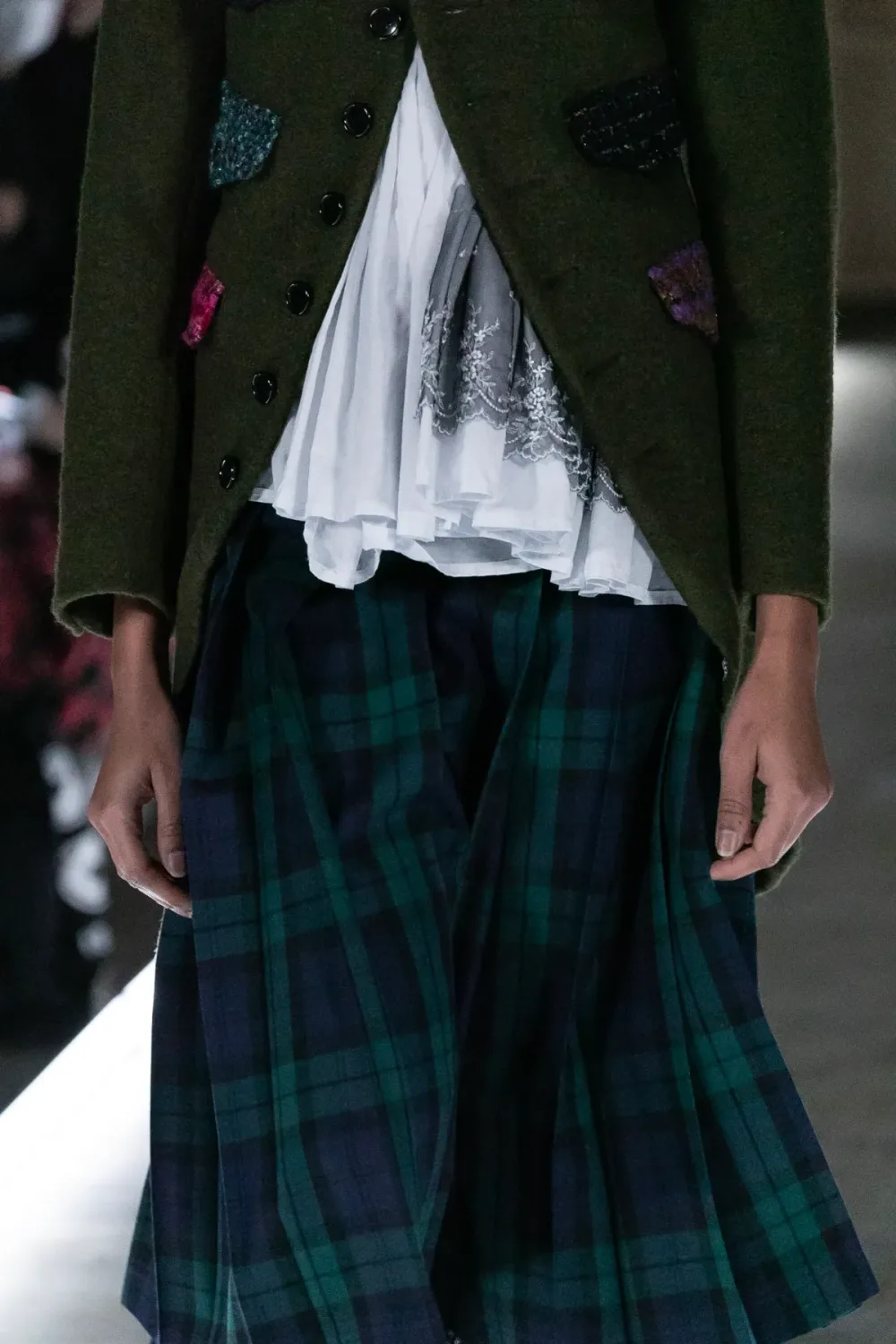 タオ 2023年秋冬 LOOK 20 / VIEW 2