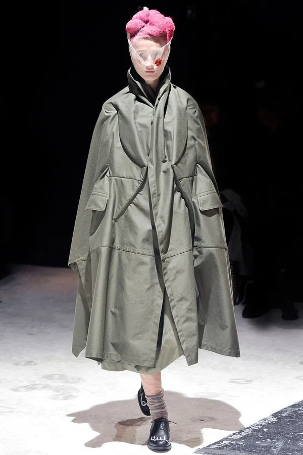 コムデギャルソン 2009秋冬 LOOK 6