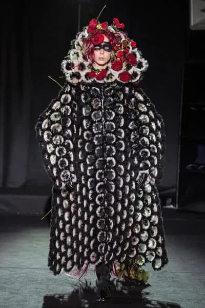 ノワールケイニノミヤ 2019秋冬 LOOK 2