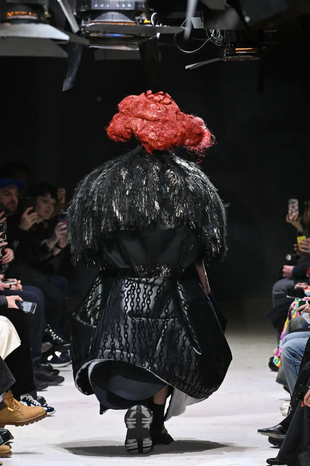 コムデギャルソン 2024年秋冬 LOOK 13 / VIEW 3