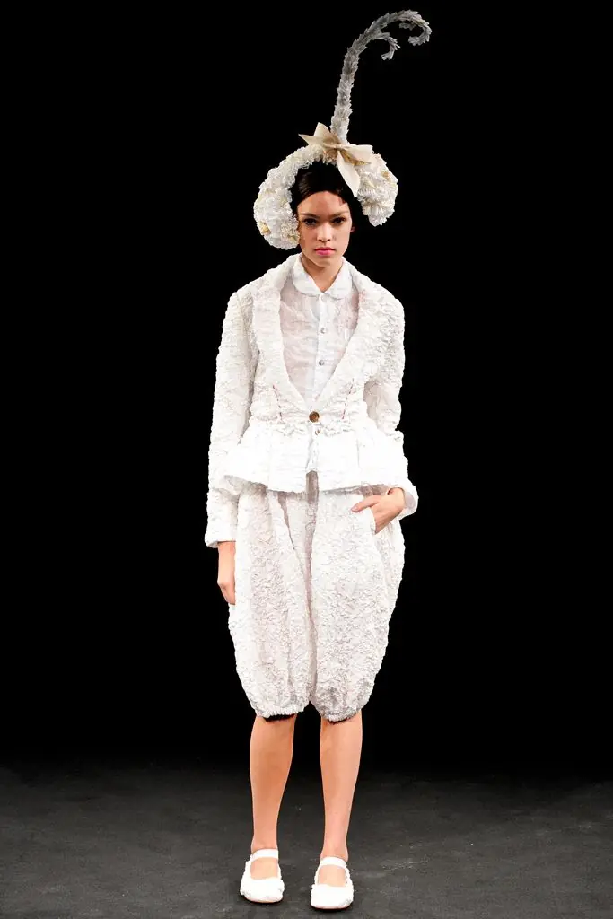 タオ 2011年春夏 LOOK 15