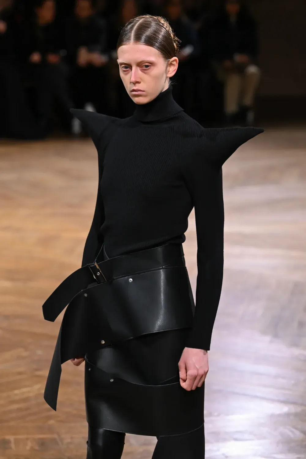 ジュンヤワタナベ 2024年秋冬 LOOK 17 / VIEW 2
