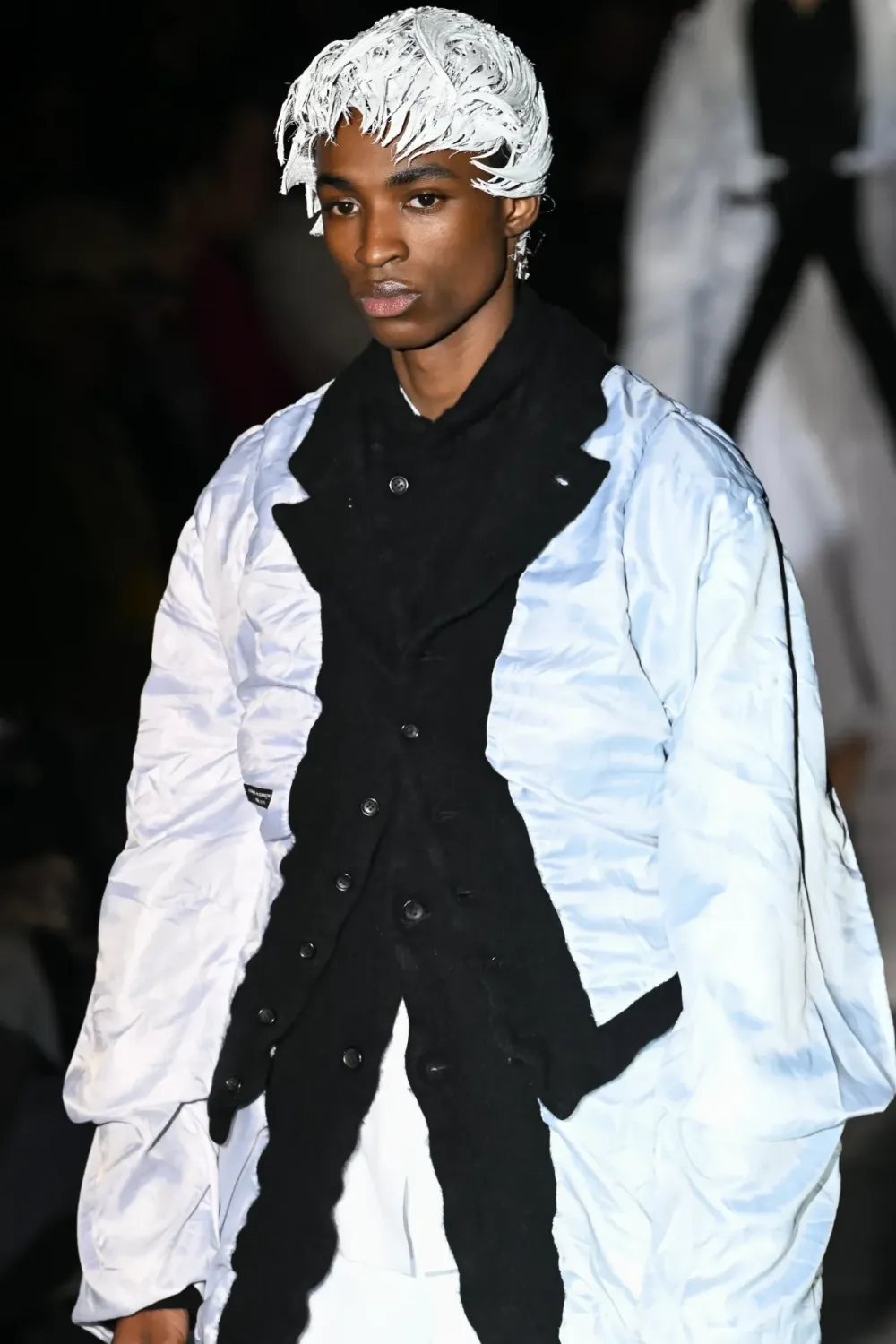 コムデギャルソンオムプリュス 2024年秋冬 LOOK 39 / VIEW 2