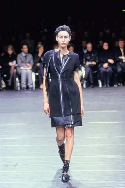 コムデギャルソン 2000秋冬 LOOK 32