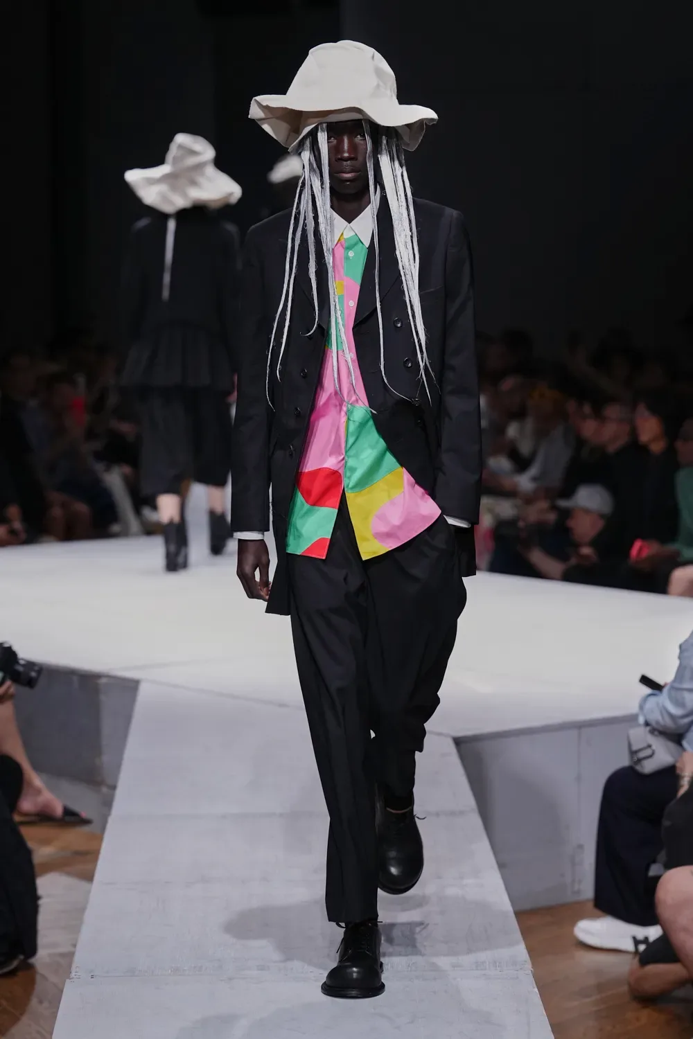 コムデギャルソンオムプリュス 2027年春夏 LOOK 20