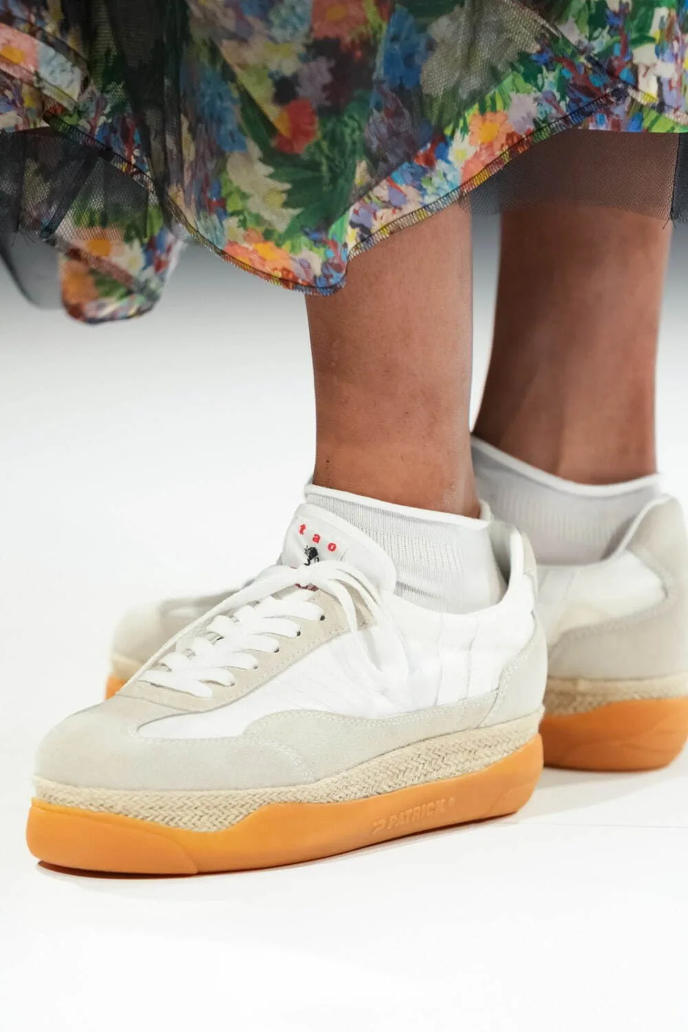 タオ 2025年春夏 LOOK 32 / VIEW 3