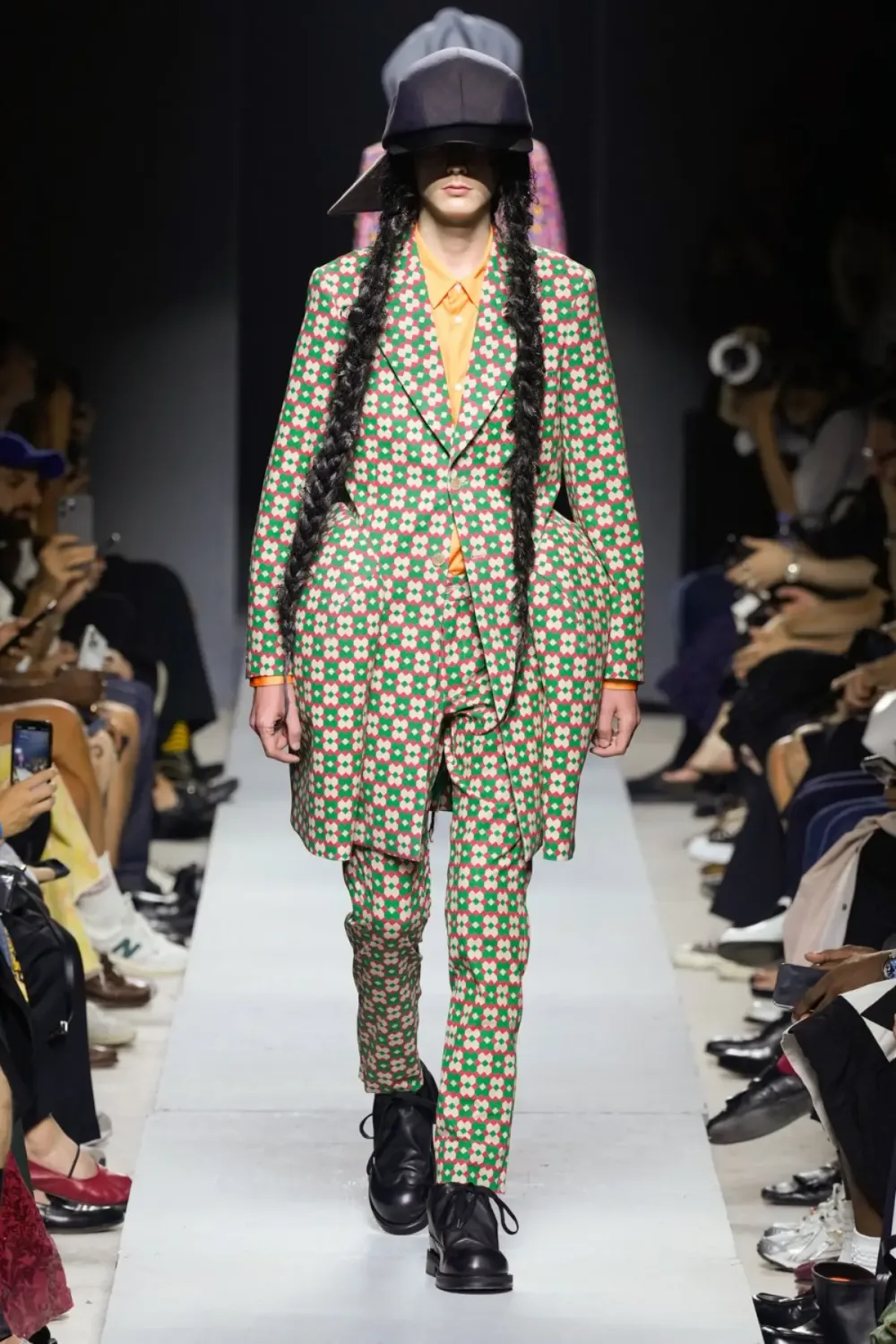 コムデギャルソンオムプリュス 2026年春夏 LOOK 2