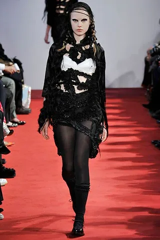 コムデギャルソン 2008秋冬 LOOK 9