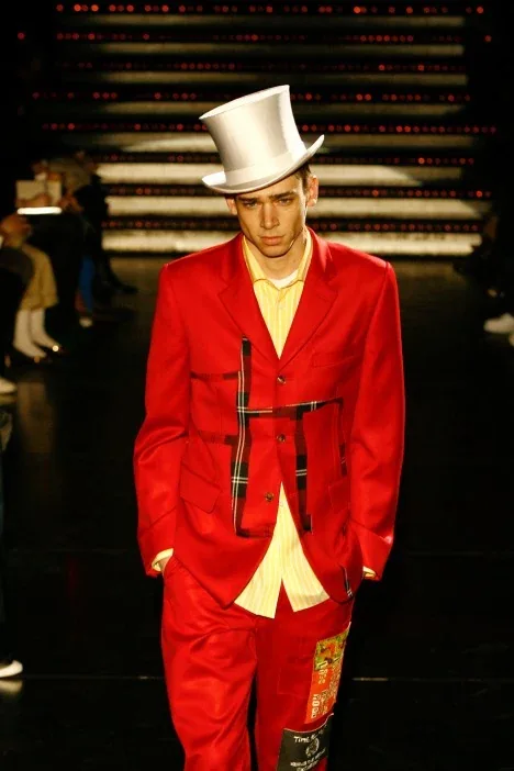 コムデギャルソンオムプリュス 2008秋冬 LOOK 2 / VIEW 2