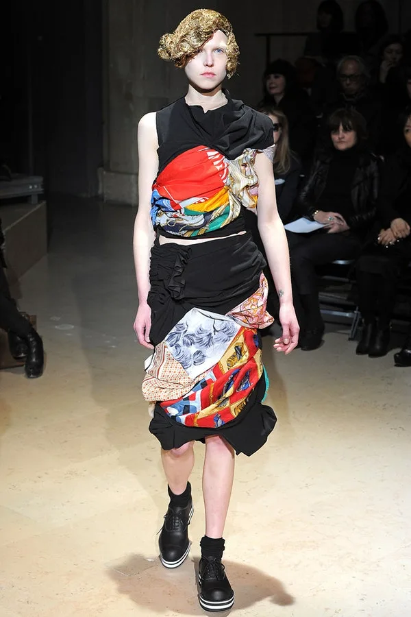 コムデギャルソン 2011秋冬 LOOK 13