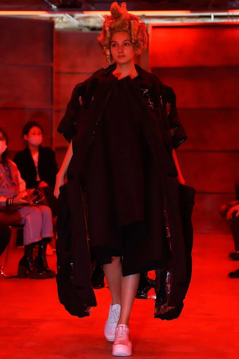 コムデギャルソン 2021春夏 LOOK 16
