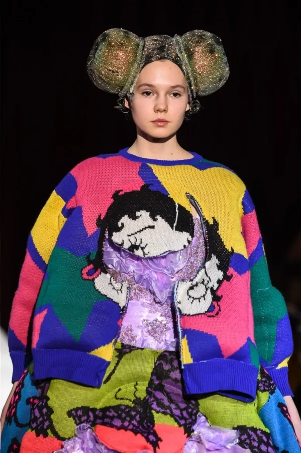 コムデギャルソン 2018秋冬 LOOK 10 / VIEW 2