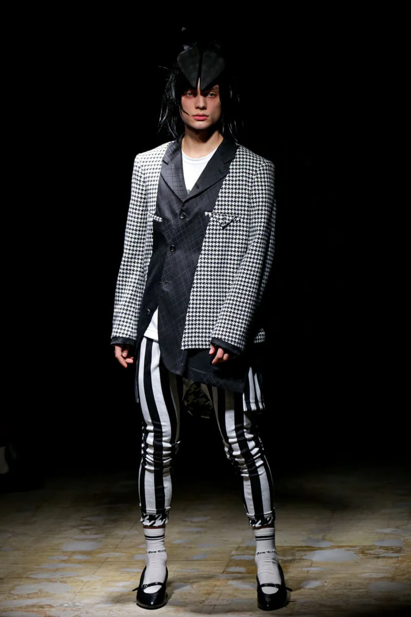 コムデギャルソンオムプリュス 2021年秋冬 LOOK 25