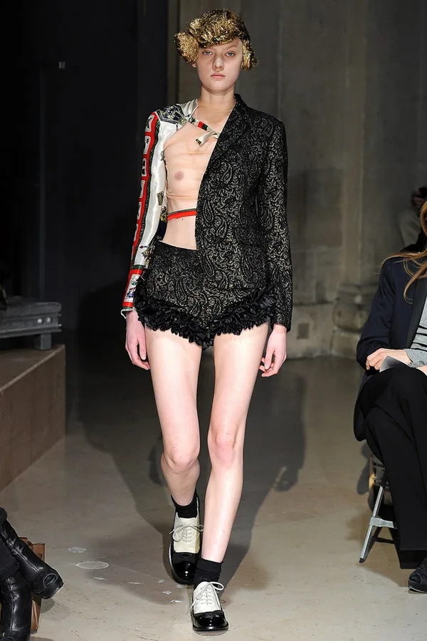 コムデギャルソン 2011秋冬 LOOK 26