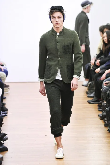 コムデギャルソンシャツ 2011秋冬 LOOK 16