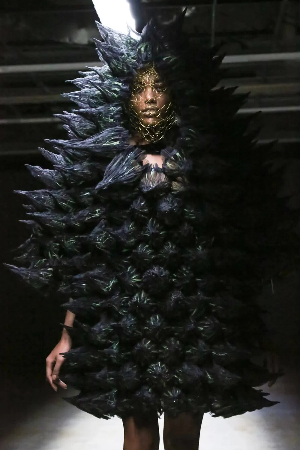 ノワールケイニノミヤ 2022年秋冬 LOOK 22 / VIEW 2