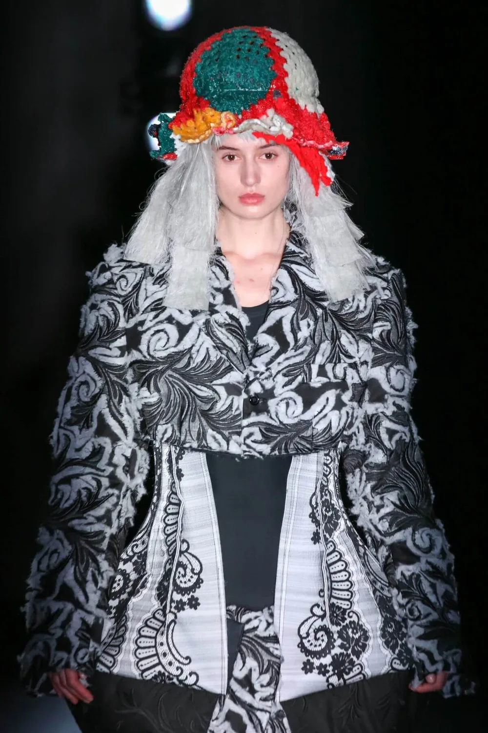 コムデギャルソン 2022年秋冬 LOOK 11 / VIEW 2