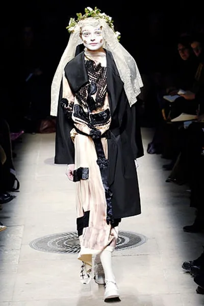 コムデギャルソン 2005秋冬 LOOK 16