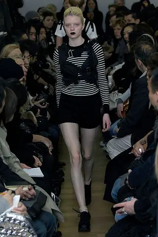 タオ 2007年秋冬 LOOK 25
