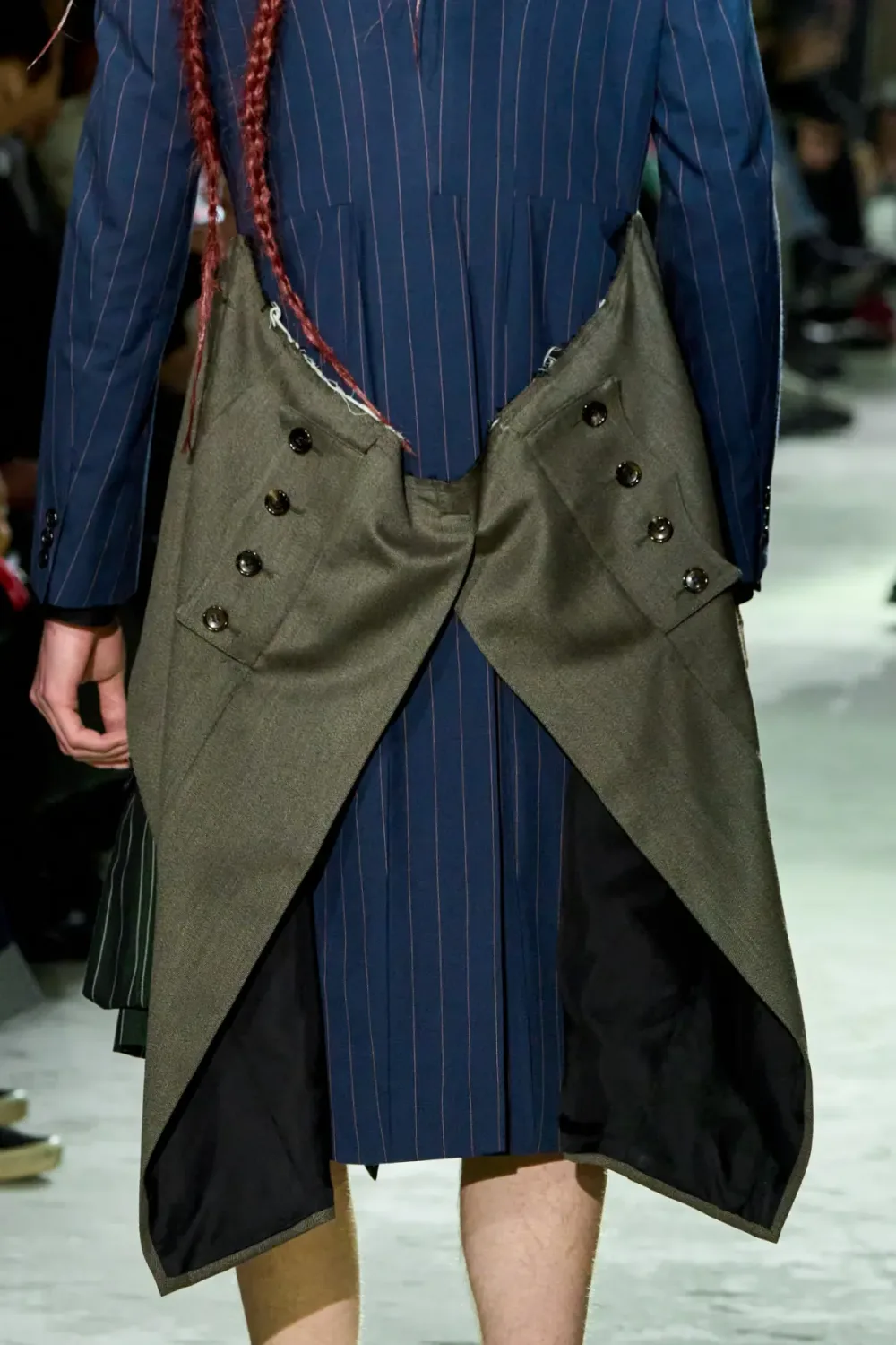 コムデギャルソンオムプリュス 2025年秋冬 LOOK 9 / VIEW 6