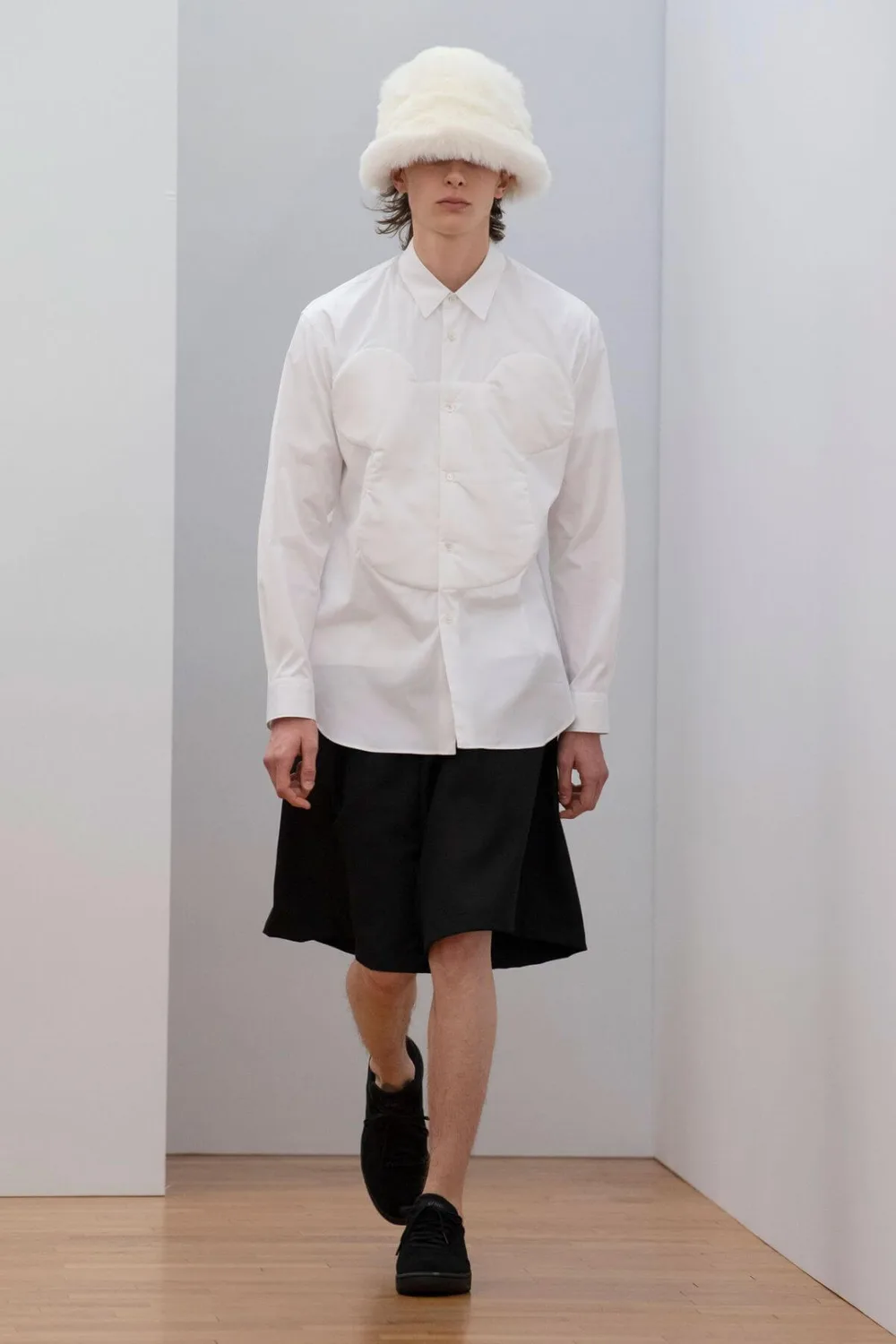 コムデギャルソンシャツ 2023年春夏 LOOK 16