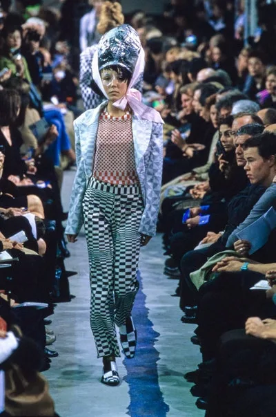 コムデギャルソン 2001春夏 LOOK 48