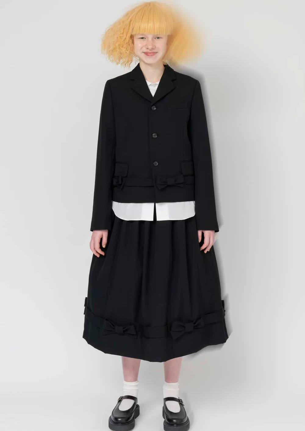コムデギャルソンガール 2023年秋冬 LOOK 2
