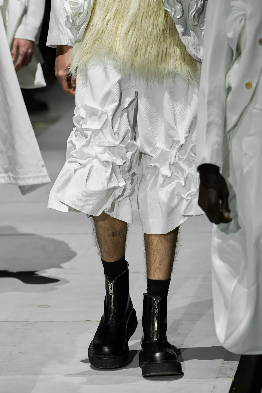 コムデギャルソンオムプリュス 2026年秋冬 LOOK 38 / VIEW 3
