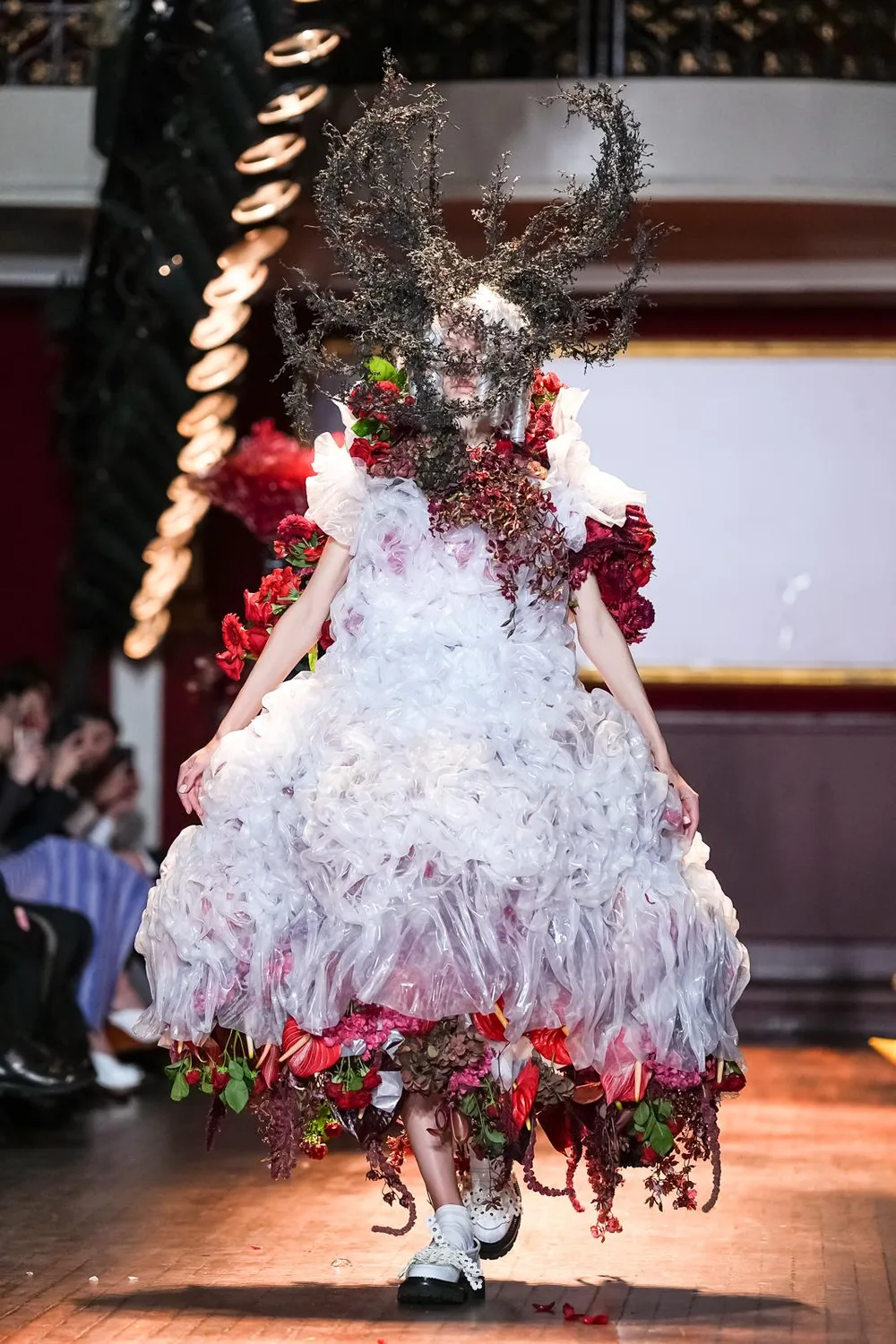 ノワールケイニノミヤ 2027年春夏 LOOK 37