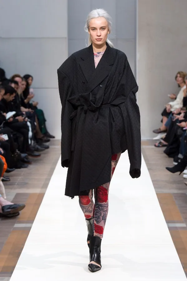 コムデギャルソン 2019春夏 LOOK 6