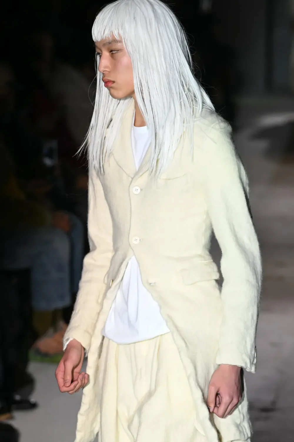 コムデギャルソンオムプリュス 2024年秋冬 LOOK 1 / VIEW 2