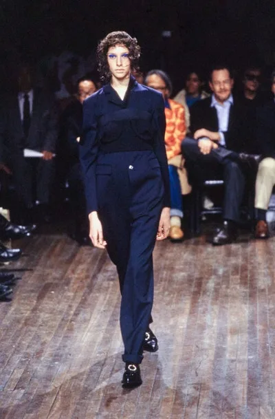 コムデギャルソン 2001秋冬 LOOK 44