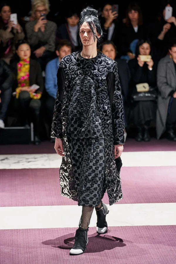コムデギャルソン 2019秋冬 LOOK 28