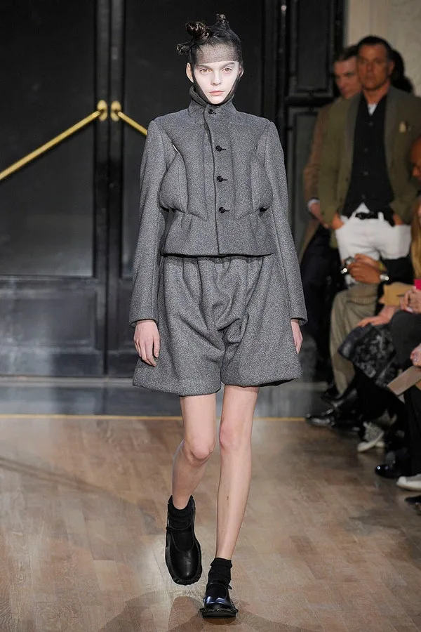 コムデギャルソン 2010秋冬 LOOK 26
